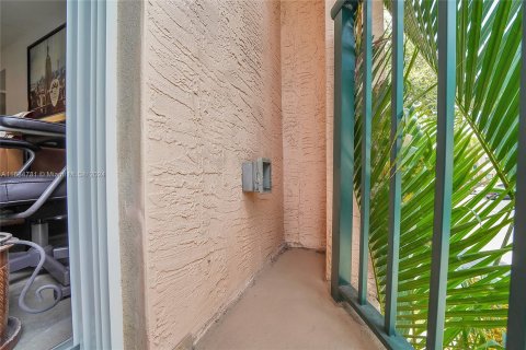 Townhouse in Fort Lauderdale, Florida 2 bedrooms, 97.92 sq.m. № 1311372 - photo 25