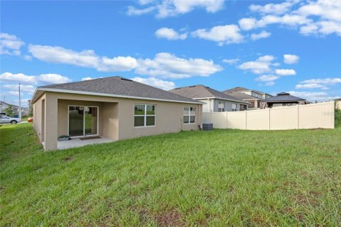 House in Davenport, Florida 4 bedrooms, 173.45 sq.m. № 1398782 - photo 29