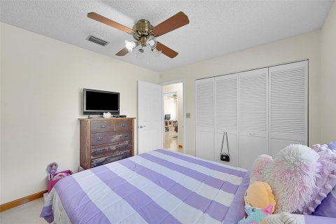 Купить виллу или дом в Корал-Спрингс, Флорида 3 комнаты, 204.2м2, № 1172161 - фото 30