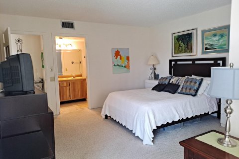 Condo in Delray Beach, Florida, 2 bedrooms  № 1185335 - photo 7