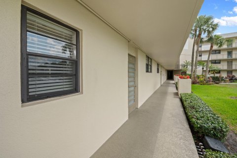 Condo in Deerfield Beach, Florida, 2 bedrooms  № 1185377 - photo 7