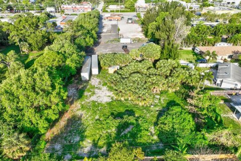 Propiedad comercial en venta en West Palm Beach, Florida № 1116668 - foto 1