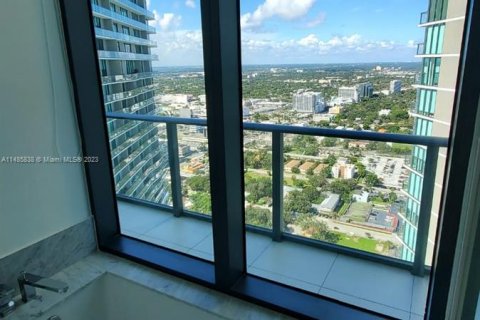 Condominio en venta en Miami, Florida, 3 dormitorios, 153.2 m2 № 837392 - foto 28