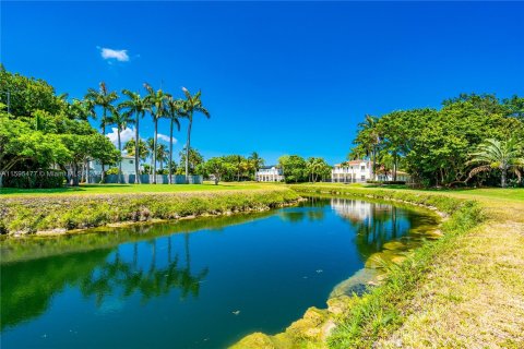 Villa ou maison à vendre à Palmetto Bay, Floride: 5 chambres, 311.59 m2 № 1188261 - photo 7