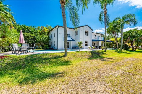 Villa ou maison à vendre à Palmetto Bay, Floride: 5 chambres, 311.59 m2 № 1188261 - photo 10