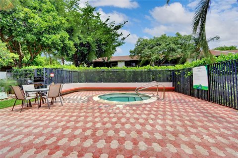 Copropriété à vendre à Deerfield Beach, Floride: 2 chambres, 83.61 m2 № 1315984 - photo 21