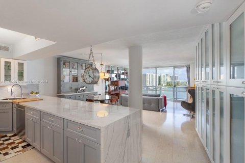 Copropriété à vendre à Miami Beach, Floride: 1 chambre, 98.94 m2 № 1399534 - photo 3