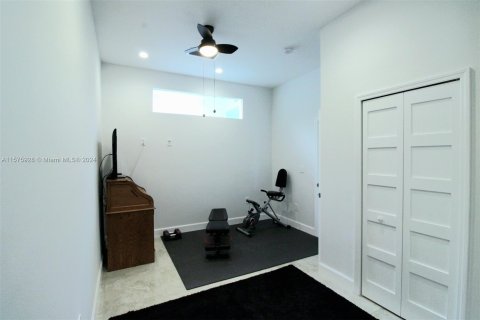 Townhouse in Sunny Isles Beach, Florida 4 bedrooms, 225.29 sq.m. № 1141649 - photo 12