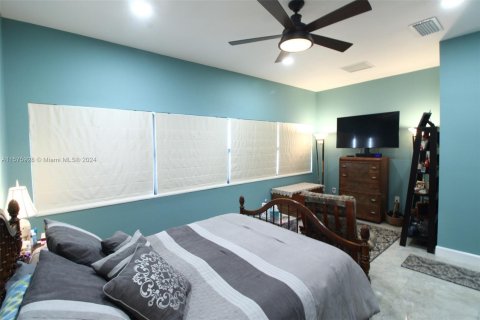 Townhouse in Sunny Isles Beach, Florida 4 bedrooms, 225.29 sq.m. № 1141649 - photo 27