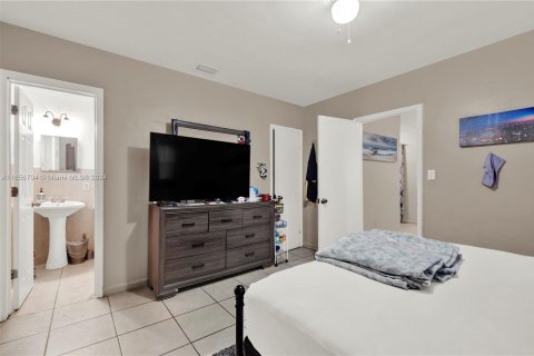 Immobilier commercial à vendre à Miami, Floride: 164.62 m2 № 1357138 - photo 21