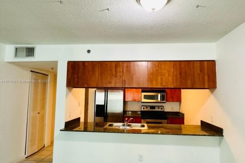 Condominio en venta en Miami, Florida, 1 dormitorio, 75.99 m2 № 1239728 - foto 10