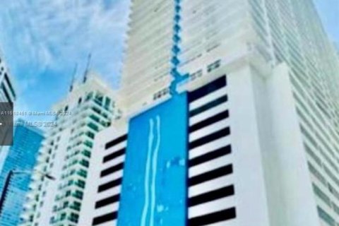 Condominio en venta en Miami, Florida, 1 dormitorio, 75.99 m2 № 1239728 - foto 2