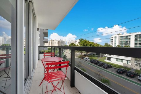 Condo in Miami Beach, Florida, 3 bedrooms  № 1208017 - photo 9