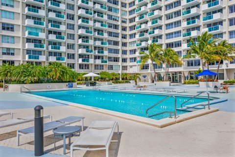 Copropriété à vendre à Miami Beach, Floride: 1 chambre, 77.76 m2 № 1078346 - photo 28