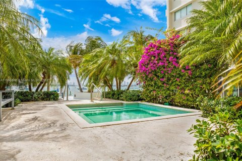 Condominio en venta en Miami Beach, Florida, 1 dormitorio, 77.76 m2 № 1078346 - foto 24