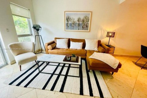 Condo in Miami Beach, Florida, 3 bedrooms  № 1173835 - photo 11