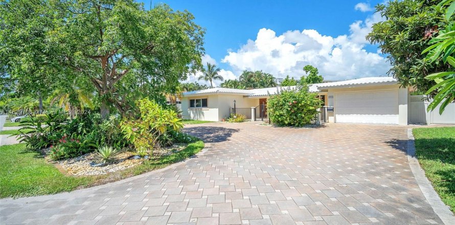 Villa ou maison à Fort Lauderdale, Floride 3 chambres, 173.08 m2 № 1292330