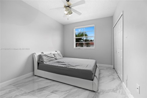 Condo in Aventura, Florida, 2 bedrooms  № 1184827 - photo 5