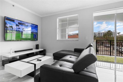 Condo in Aventura, Florida, 2 bedrooms  № 1184827 - photo 3