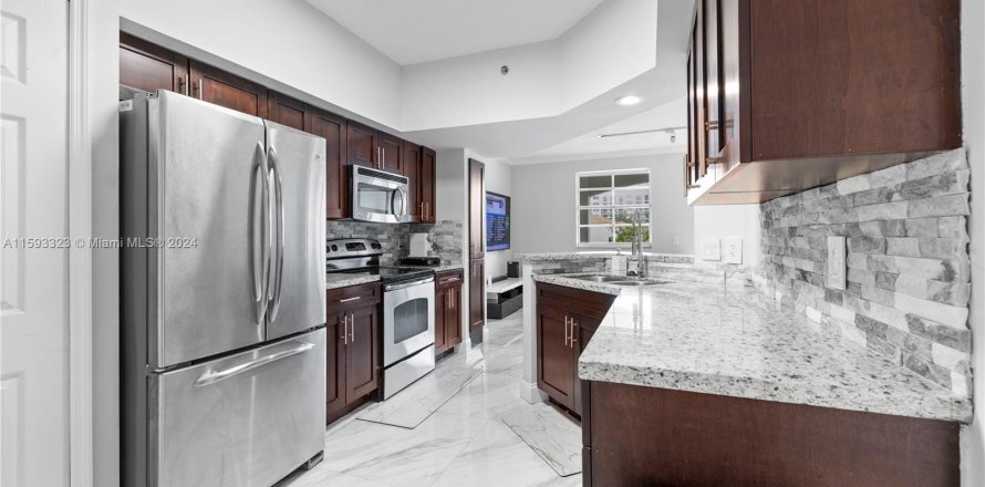 Condo in Aventura, Florida, 2 bedrooms  № 1184827