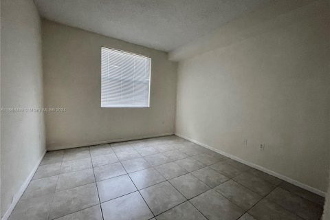 Copropriété à louer à Sunny Isles Beach, Floride: 2 chambres, 95.13 m2 № 1384444 - photo 19