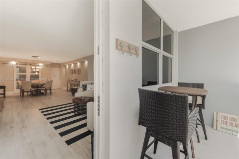 Copropriété à vendre à Fort Lauderdale, Floride: 1 chambre, 78.97 m2 № 1384403 - photo 20