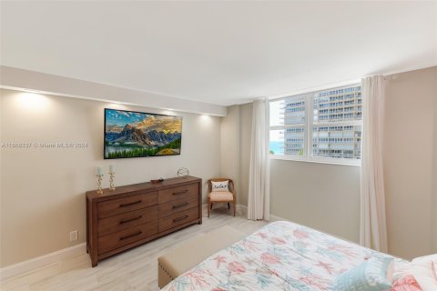 Copropriété à vendre à Fort Lauderdale, Floride: 1 chambre, 78.97 m2 № 1384403 - photo 12