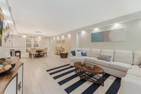 Copropriété à vendre à Fort Lauderdale, Floride: 1 chambre, 78.97 m2 № 1384403 - photo 25