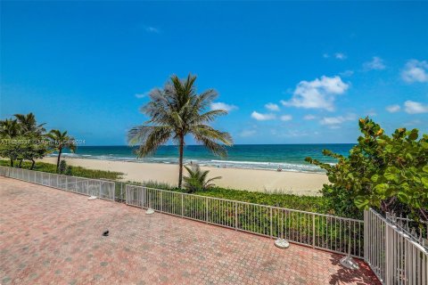 Condo in Fort Lauderdale, Florida, 1 bedroom  № 1384403 - photo 7