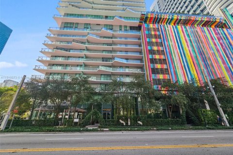 Condominio en venta en Miami, Florida, 1 dormitorio, 64.94 m2 № 935876 - foto 5