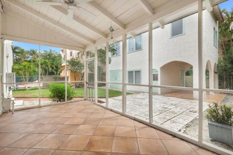 Villa ou maison à vendre à West Palm Beach, Floride: 6 chambres, 290.32 m2 № 936708 - photo 22