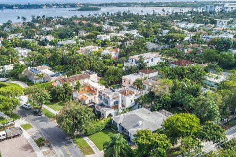 Villa ou maison à vendre à West Palm Beach, Floride: 6 chambres, 290.32 m2 № 936708 - photo 6