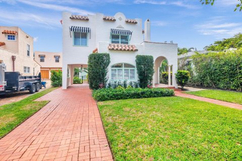 Villa ou maison à vendre à West Palm Beach, Floride: 6 chambres, 290.32 m2 № 936708 - photo 2