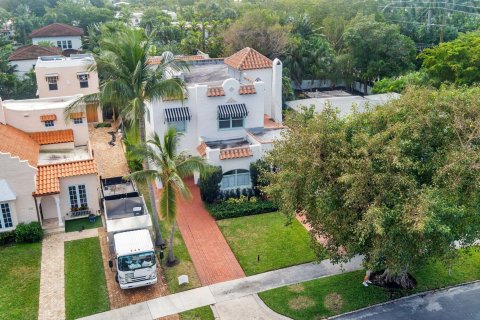 Villa ou maison à vendre à West Palm Beach, Floride: 6 chambres, 290.32 m2 № 936708 - photo 10