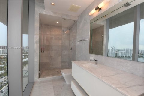 Condo in Sunny Isles Beach, Florida, 5 bedrooms  № 883841 - photo 23