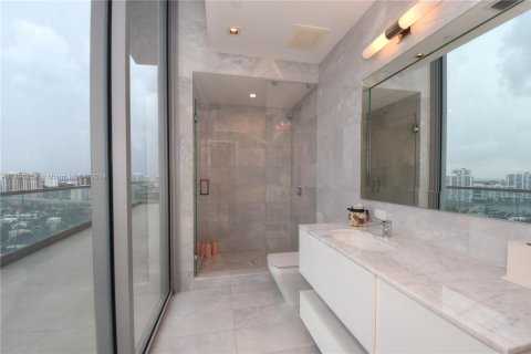 Condo in Sunny Isles Beach, Florida, 5 bedrooms  № 883841 - photo 22