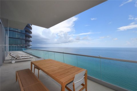 Condo in Sunny Isles Beach, Florida, 5 bedrooms  № 883841 - photo 28