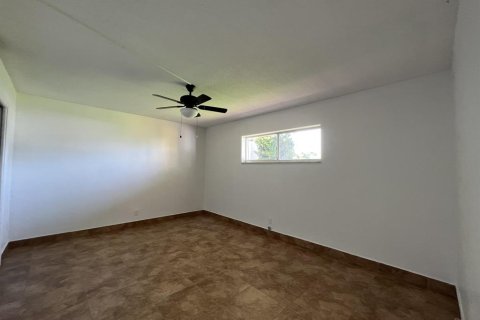 Copropriété à vendre à Lake Worth, Floride: 2 chambres, 83.05 m2 № 615205 - photo 12