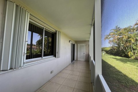 Condominio en venta en Lake Worth, Florida, 2 dormitorios, 83.05 m2 № 615205 - foto 1