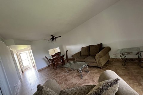 Condominio en venta en Lake Worth, Florida, 2 dormitorios, 83.05 m2 № 615205 - foto 15