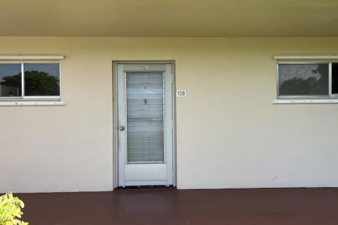 Copropriété à vendre à Lake Worth, Floride: 2 chambres, 83.05 m2 № 615205 - photo 20