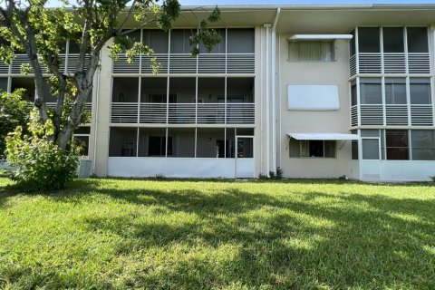 Condominio en venta en Lake Worth, Florida, 2 dormitorios, 83.05 m2 № 615205 - foto 4