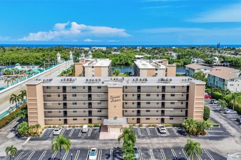 Condominio en venta en Boynton Beach, Florida, 2 dormitorios, 84.36 m2 № 1375674 - foto 1