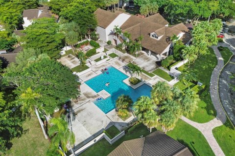 Copropriété à vendre à Miami, Floride: 2 chambres, 90.86 m2 № 1375506 - photo 23