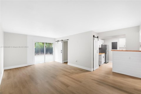 Copropriété à vendre à Miami, Floride: 2 chambres, 90.86 m2 № 1375506 - photo 7