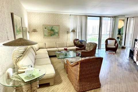 Condo in Aventura, Florida, 2 bedrooms  № 1375509 - photo 4