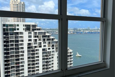 Copropriété à vendre à Miami, Floride: 2 chambres, 100.89 m2 № 1184392 - photo 14