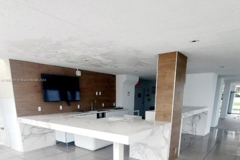 Copropriété à vendre à Miami, Floride: 2 chambres, 100.89 m2 № 1184392 - photo 29