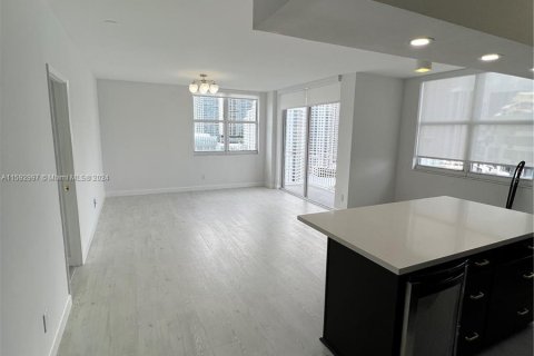 Condo in Miami, Florida, 2 bedrooms  № 1184392 - photo 12