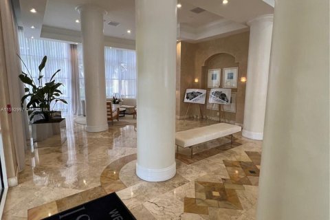 Copropriété à vendre à Miami, Floride: 2 chambres, 100.89 m2 № 1184392 - photo 4